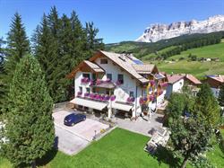 Garni Lasteis B&B + apartments