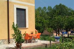Nel Giardino dei Limoni Bed and Breakfast