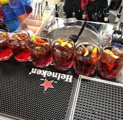 Bar 105