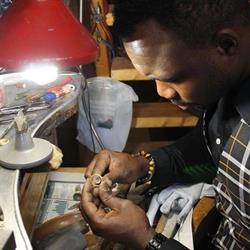 Laboratorio orafo-Le Metissage di Diala Kante