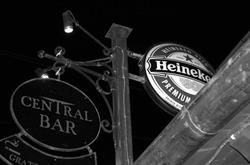 Central Bar