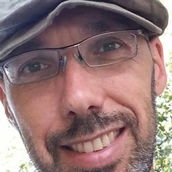 Liutaio Marco Brunelli