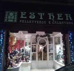 Esther Pelletteria