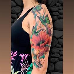 Banana Tattoo Studio
