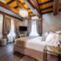 Spacious guest room