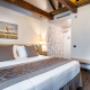 Guest room with one bed