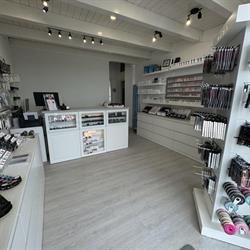 Iris Nails Academy