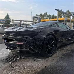 Happy carwash