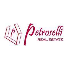 Studio Immobiliare PETROSELLI Real Estate