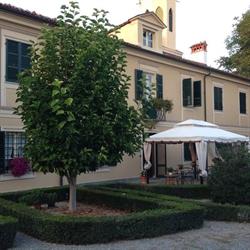 B&B Villa Cardellini - Dimora storica , Struttura di Charme, Oasi di Relax, Vicino alle Langhe