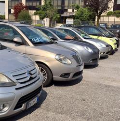 CLUSONE CAR SERVICE S.A.S.