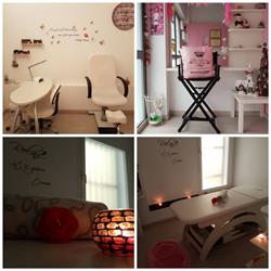 Glitter beauty center