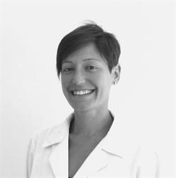 Dr.ssa Elena Guarraci - osteopata e fisioterapista