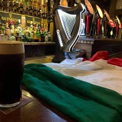 Docker's Irish Pub