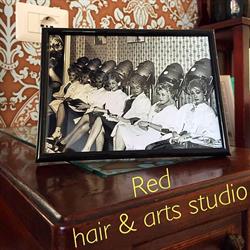 Red Hair & Arts Studio