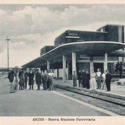 Edicola della Stazione di Anzio dal 1947