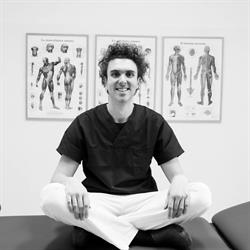 Dott. Matteo Mariani Osteopata Fisioterapista