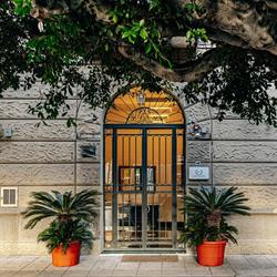 Giulio Cesare 14, Residence