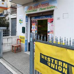 Le Piramidi Internet Point & Phone Center