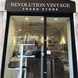 Revolution Vintage Roma