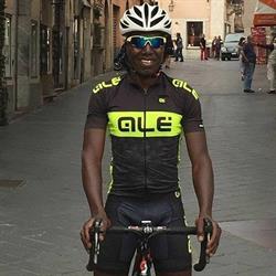 Atelier des vélos chez Salam