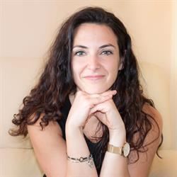 Dott.ssa Laura Stoppa - Psicologa Terapeuta EMDR Psicoterapeuta Analista Transazionale Torino