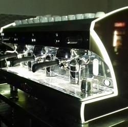WHITE BAR