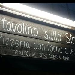 Un tavolino sullo stretto