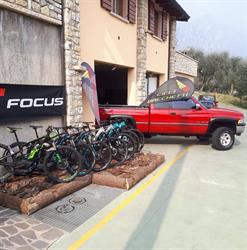 Noleggio e-bike Gargnano