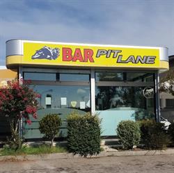 Bar PIT LANE