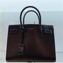 Luxury Outlet Afragola