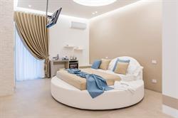 Romantic Suite Monopoli