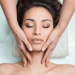 Aura Beauty Center