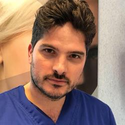 Dott. Pasquale Graziano face & body Surgery