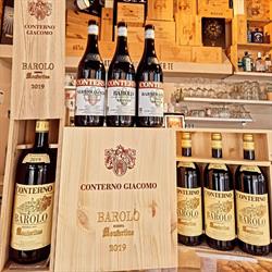 PLAZA 903 WINE BAR