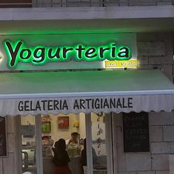 Yogurteria-Gelateria del Viale