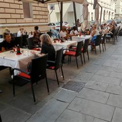 L'Oro bar