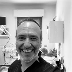 Dr. Gabriele Gagliardini Implantologia
