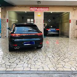 Autolavaggio a mano Arcobaleno