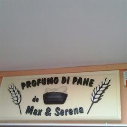 Profumo di pane da max e serena