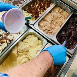 Bar Gelateria Rainbow