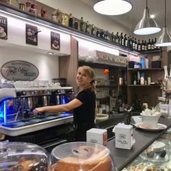 Bar 99