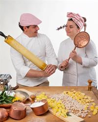 Mani in pasta
