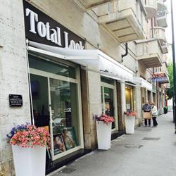 Total Look Parrucchiere Estetica