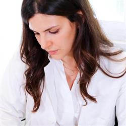 Dott.ssa Francesca Flagiello, Medico Chirurgo Estetico