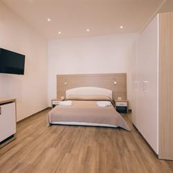 La Promenade Rooms&Suites