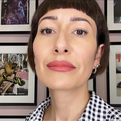 MAKE-UP di Mariangela Nicastro