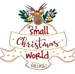 It's a small christmas world