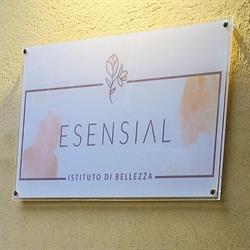Esensial Istituto di Bellezza