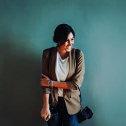 B.STUDIO PHOTOGRAPHY